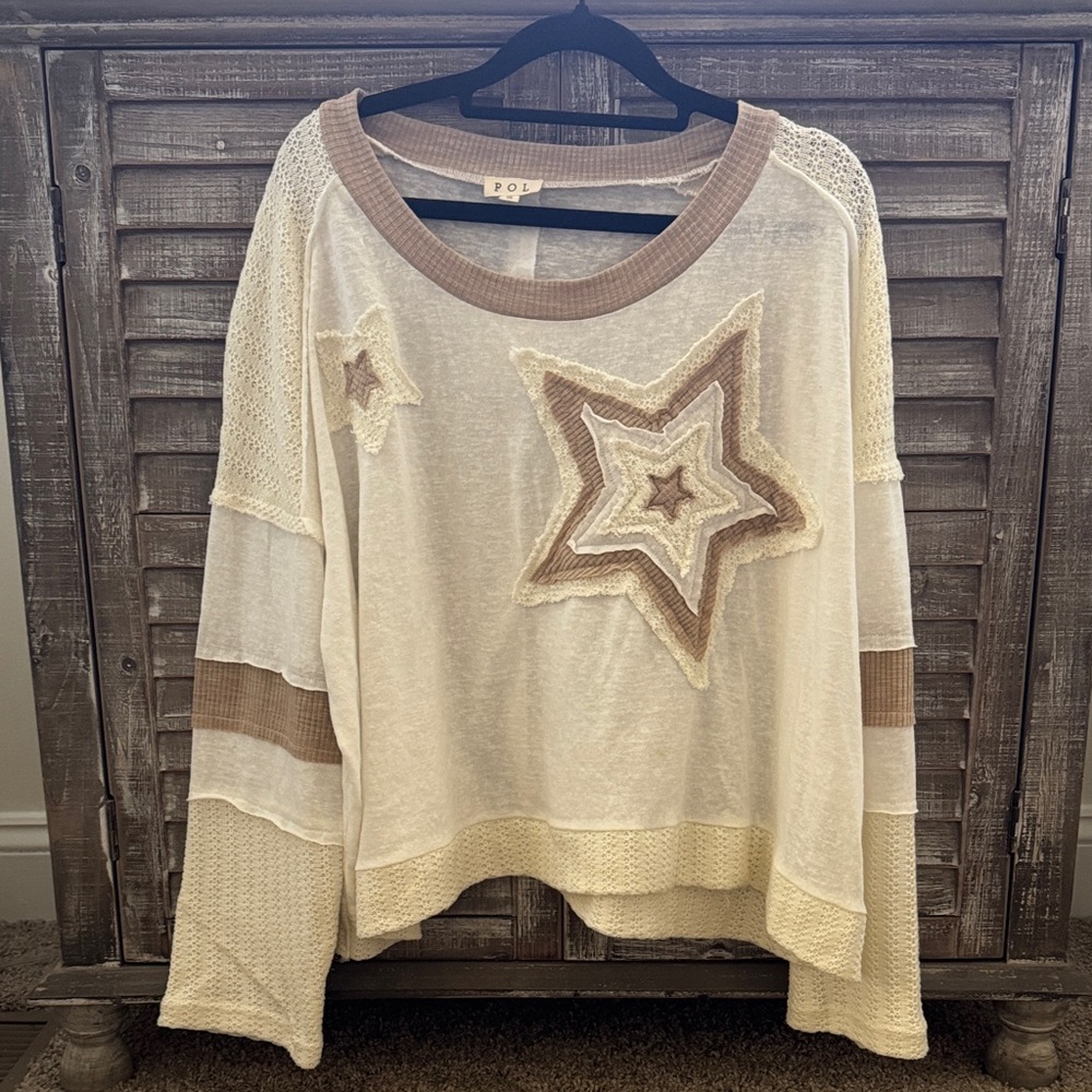 POL Boho Star Patch Oversized Lightweight Sweater Cream Tan Neutral Small